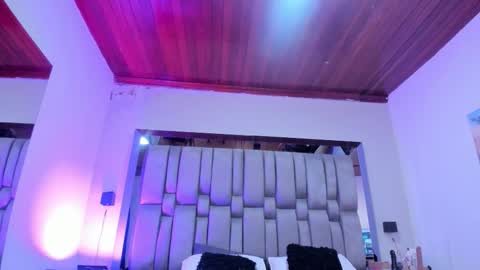     online show from March 18, 2026, 11:57 am