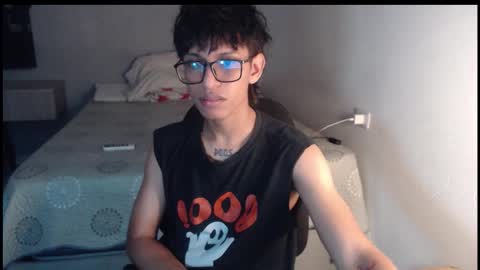 Snapshot of niklaus_wolf chatting on September 9, 2025, 1:49 am niklaus_wolf online show from September 9, 2025, 1:49 am