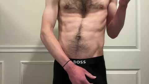 Snapshot of niko9inches chatting on February 10, 2026, 8:02 pm niko9inches online show from February 10, 2026, 8:02 pm