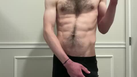 Snapshot of niko9inches chatting on March 19, 2026, 6:56 pm niko9inches online show from March 19, 2026, 6:56 pm