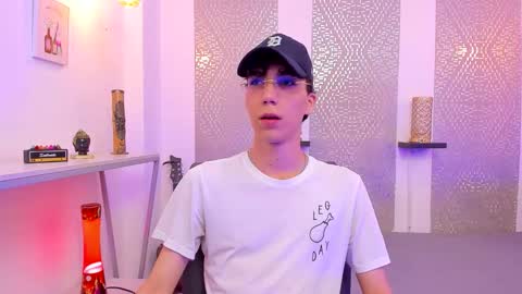    online show from December 18, 2025, 4:29 am