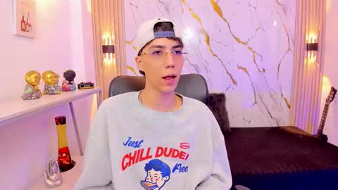 Snapshot of nikolay_gregori chatting on February 12, 2026, 4:18 am online show from February 12, 2026, 4:18 am