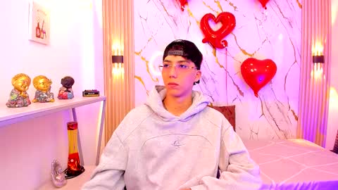 Snapshot of nikolay_gregori chatting on February 16, 2026, 4:19 am online show from February 16, 2026, 4:19 am