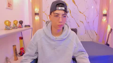 Snapshot of nikolay_gregori chatting on March 2, 2026, 4:58 am online show from March 2, 2026, 4:58 am