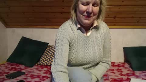 Snapshot of nikole111 chatting on January 25, 2025, 11:55 am Nikole1 online show from January 25, 2025, 11:55 am