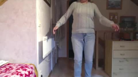 Nikole1 online show from December 22, 2025, 11:40 am