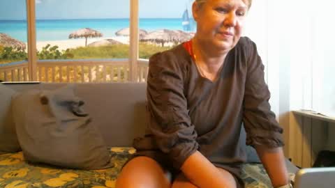 Snapshot of nikole111 chatting on April 1, 2026, 11:00 am Nikole1 online show from April 1, 2026, 11:00 am