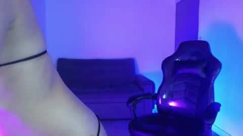 Snapshot of nikolwalter chatting on June 13, 2026, 7:28 am nikolwalter online show from June 13, 2026, 7:28 am