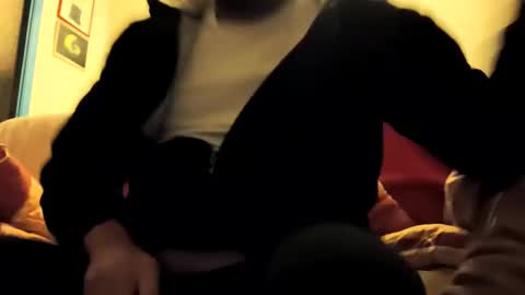 Snapshot of niks1412985 chatting on November 24, 2025, 12:54 am Niks online show from November 24, 2025, 12:54 am