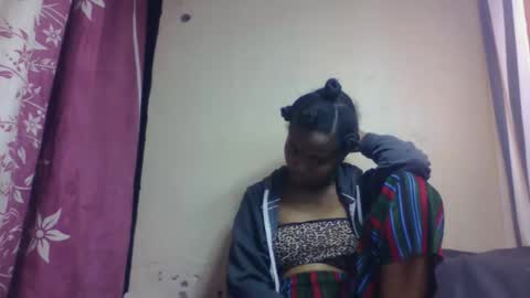 nilah online show from October 18, 2025, 2:25 am