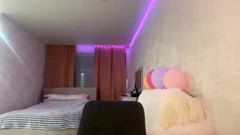 Margot online show from November 23, 2025, 2:06 pm