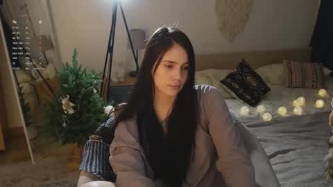 Jennet online show from January 14, 2026, 6:46 pm