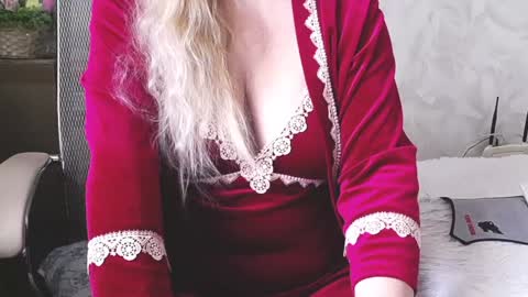 Snapshot of nimfalove chatting on February 1, 2025, 8:29 am Nimfalove online show from February 1, 2025, 8:29 am