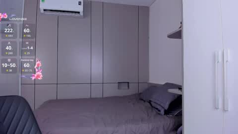 Nina online show from March 30, 2026, 4:02 am