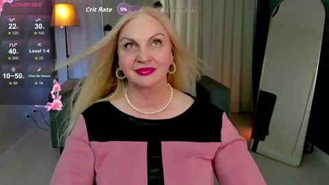 Snapshot of nina_deville chatting on September 10, 2025, 9:09 am Nina online show from September 10, 2025, 9:09 am