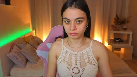 Snapshot of nina_fierce chatting on May 1, 2026, 1:32 am Ketrin online show from May 1, 2026, 1:32 am