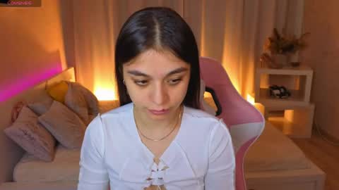 Snapshot of nina_fierce chatting on May 4, 2026, 2:07 am Ketrin online show from May 4, 2026, 2:07 am