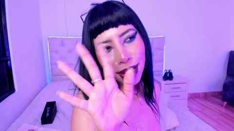 Nina Fox  online show from May 15, 2026, 10:50 pm