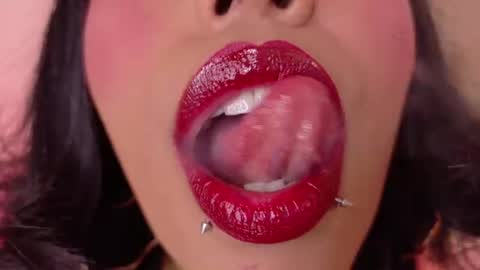 Snapshot of nina_fooxxx1 chatting on July 17, 2026, 12:06 am Nina Fox online show from July 17, 2026, 12:06 am
