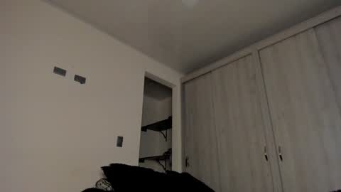 Snapshot of nina_fuentes chatting on December 5, 2024, 8:44 pm Catalina online show from December 5, 2024, 8:44 pm