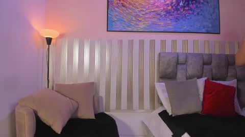 Snapshot of nina_glow_ chatting on February 25, 2026, 11:42 am nina_glow_ online show from February 25, 2026, 11:42 am