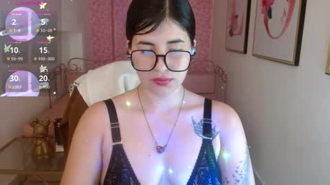 Nina online show from March 18, 2026, 2:09 pm