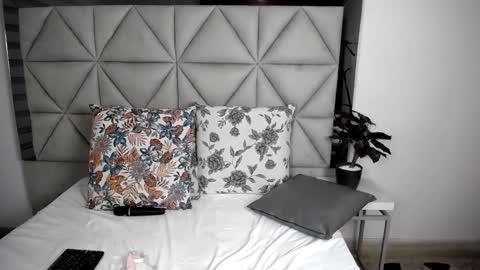 Snapshot of nina_pons chatting on January 23, 2025, 11:47 pm Nina online show from January 23, 2025, 11:47 pm