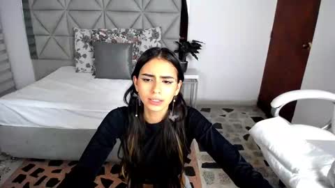 Snapshot of nina_pons chatting on February 7, 2025, 2:40 am Nina online show from February 7, 2025, 2:40 am