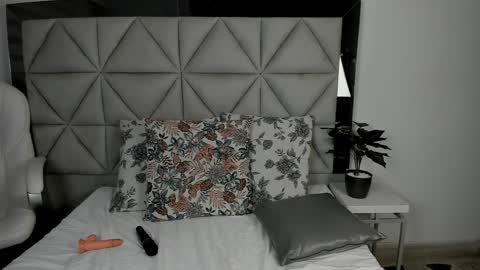 Snapshot of nina_pons chatting on March 11, 2025, 11:15 pm Nina online show from March 11, 2025, 11:15 pm