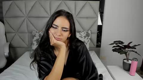 Snapshot of nina_pons chatting on March 12, 2025, 2:20 am Nina online show from March 12, 2025, 2:20 am