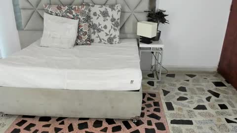 Snapshot of nina_pons chatting on September 27, 2025, 8:25 pm Nina online show from September 27, 2025, 8:25 pm