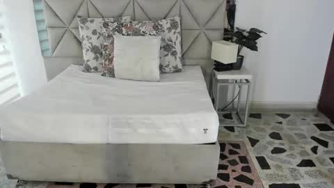 Snapshot of nina_pons chatting on October 14, 2025, 8:31 pm Nina online show from October 14, 2025, 8:31 pm
