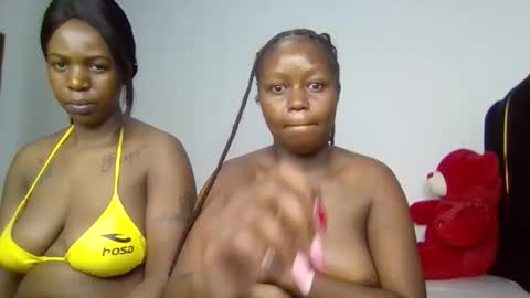 Snapshot of nina_ray1 chatting on February 10, 2026, 2:04 am Nina online show from February 10, 2026, 2:04 am