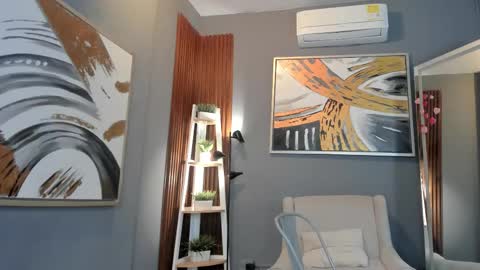 Nina online show from February 13, 2026, 10:55 am