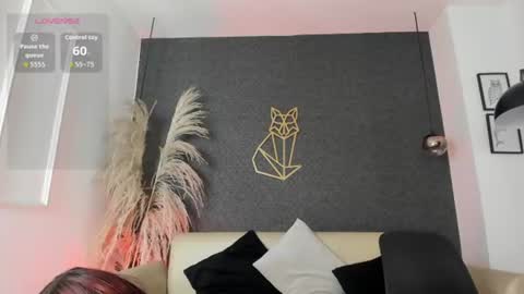 nina_voss online show from June 11, 2026, 2:53 am