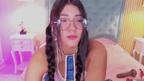 Snapshot of ninaavelvett chatting on June 9, 2026, 12:50 pm Nina online show from June 9, 2026, 12:50 pm