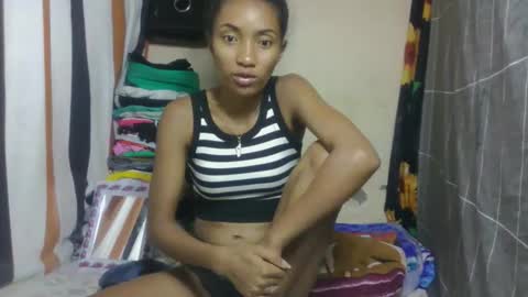 Snapshot of ninaeaa chatting on March 24, 2026, 9:42 pm ninaeaa online show from March 24, 2026, 9:42 pm