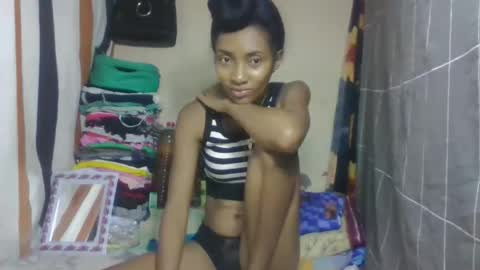 Snapshot of ninaeaa chatting on March 25, 2026, 10:21 am ninaeaa online show from March 25, 2026, 10:21 am