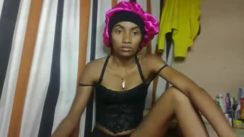 Snapshot of ninaeaa chatting on March 31, 2026, 4:18 pm ninaeaa online show from March 31, 2026, 4:18 pm