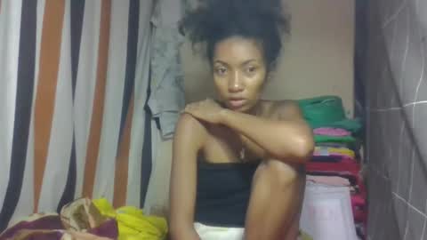 Snapshot of ninaeaa chatting on April 6, 2026, 8:26 am ninaeaa online show from April 6, 2026, 8:26 am