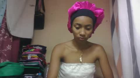 Snapshot of ninaeaa chatting on April 26, 2026, 7:28 am ninaeaa online show from April 26, 2026, 7:28 am