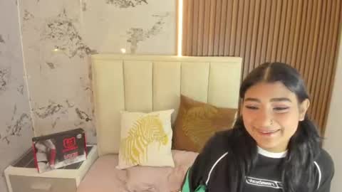 Snapshot of ninamartins chatting on July 4, 2026, 3:56 am N I N A online show from July 4, 2026, 3:56 am