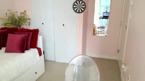 NinaOneil online show from February 27, 2025, 9:36 pm