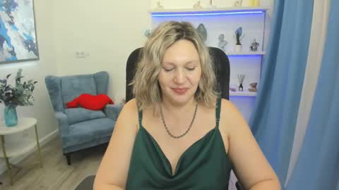 Snapshot of ninastarle chatting on March 28, 2026, 11:32 am ninastarle online show from March 28, 2026, 11:32 am