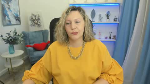 Snapshot of ninastarle chatting on April 16, 2026, 4:35 am ninastarle online show from April 16, 2026, 4:35 am