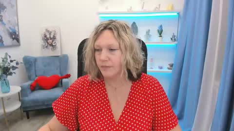 Snapshot of ninastarle chatting on May 28, 2026, 11:51 am ninastarle online show from May 28, 2026, 11:51 am