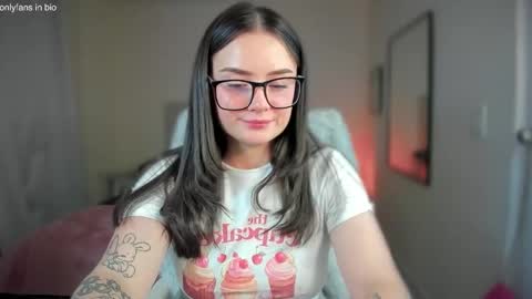 ninavolkov online show from March 11, 2025, 9:59 pm