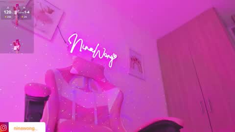 Snapshot of ninawong_ chatting on September 10, 2025, 5:02 pm Nina online show from September 10, 2025, 5:02 pm