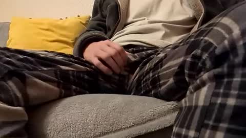 Nineinches online show from April 25, 2026, 8:39 pm