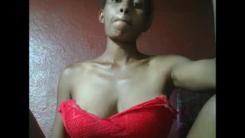 ninie246746 online show from January 25, 2025, 1:41 pm